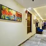 Hotel Vivek Deluxe In City Centre - Near New Delhi Railway Station