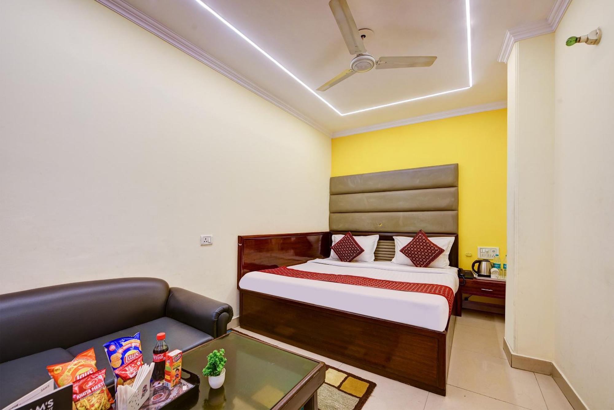 Vivek Deluxe In Centre - Near Railway Station Hotel 3*